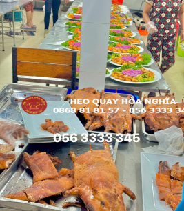 Heo sữa quay da giòn tiệc cưới