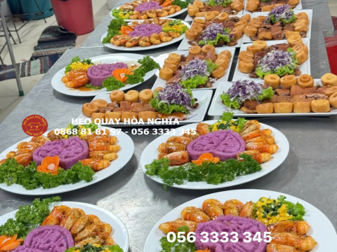 Tiệc heo sữa quay