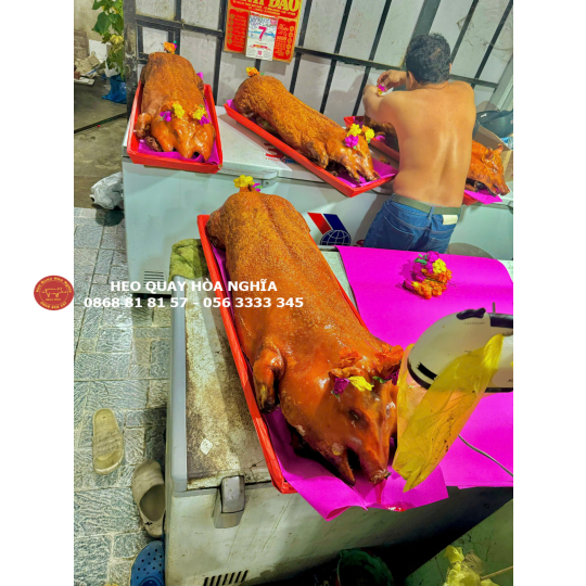 Heo quay da cám | Heo quay gia truyền Bình Chánh | Heo quay nguyên con