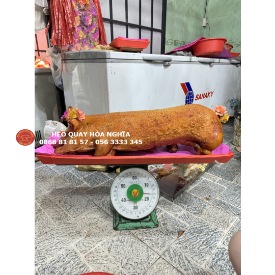 Heo quay nguyên con nổ cốm 16kg  