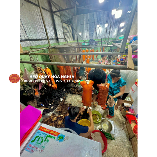 Heo quay da cám | Heo quay gia truyền Bình Chánh | Heo quay nguyên con