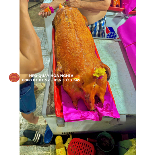 Heo quay nguyên con nổ cốm | Heo quay gia truyền | Heo quay Cần giuộc