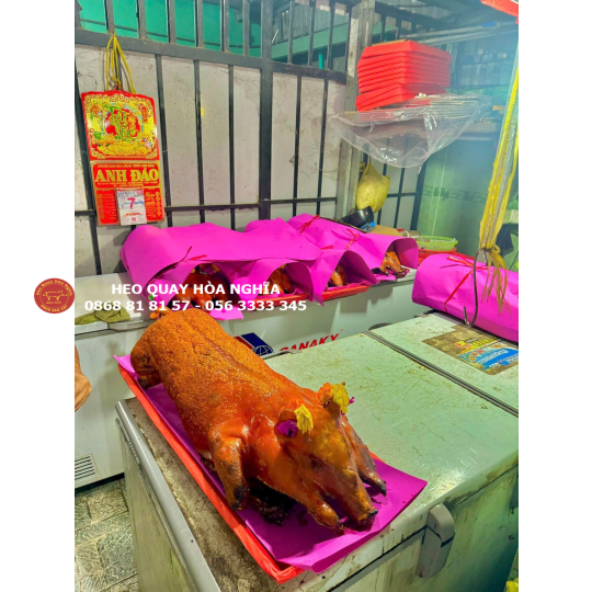 Heo quay nguyên con nổ cốm | Heo quay gia truyền | Heo quay Cần giuộc